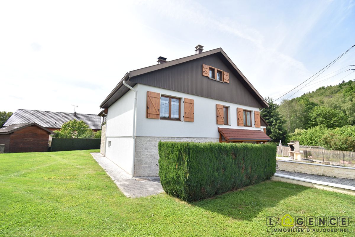 Maison Anould 8 pièces 143 m2